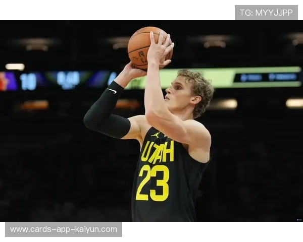 劳里快攻中接球补篮，猛龙拿下顽强胜利